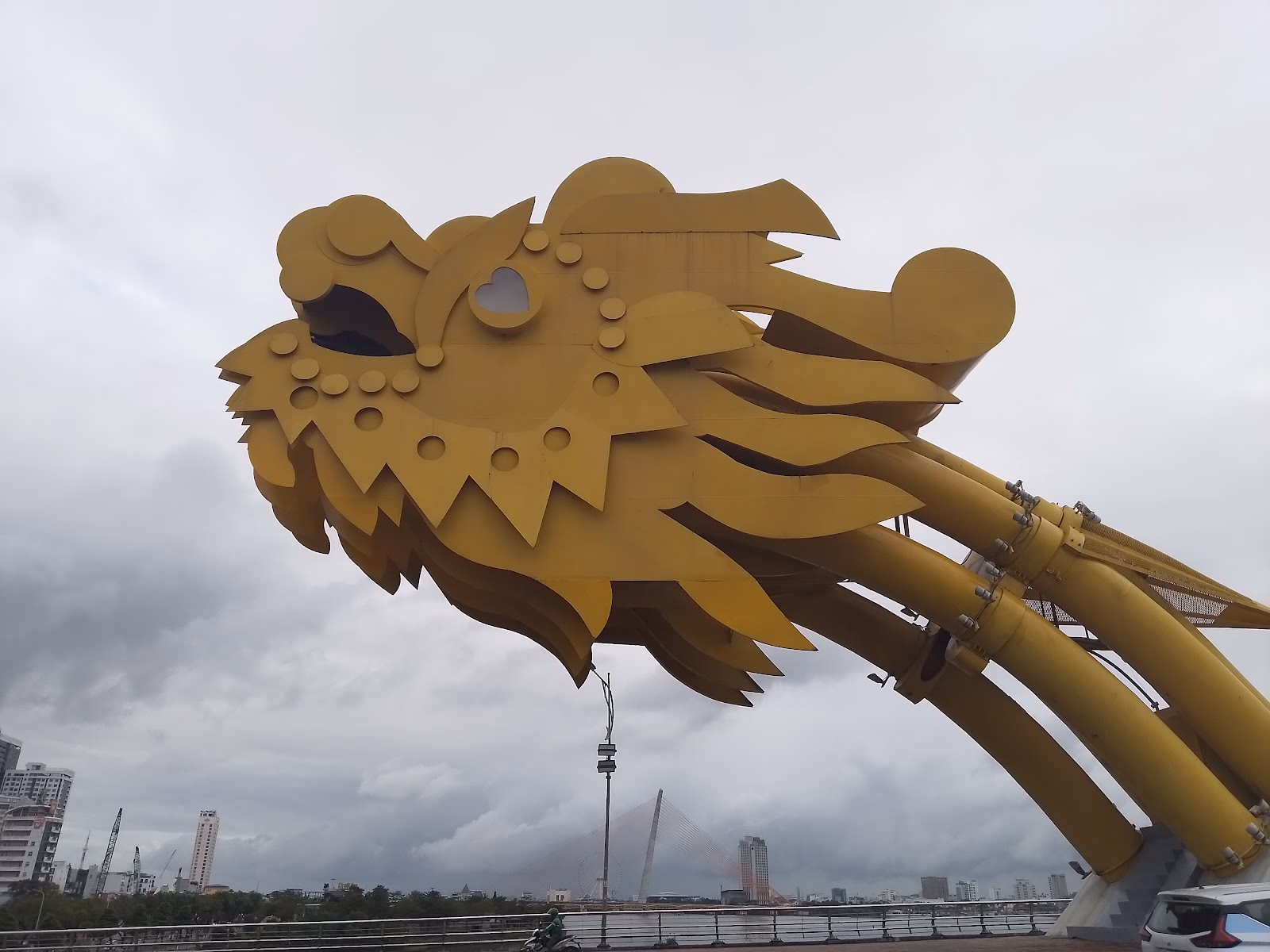 Witness the Dragon Bridge's Spectacle