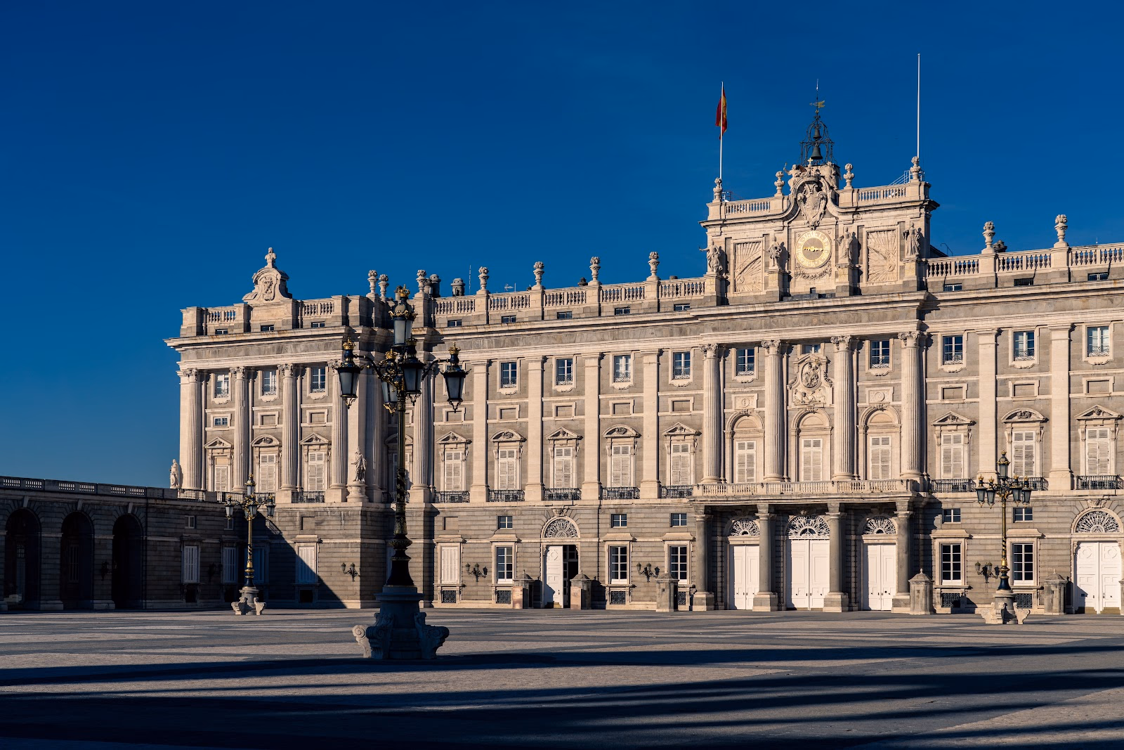 Explore the Opulence of the Royal Palace