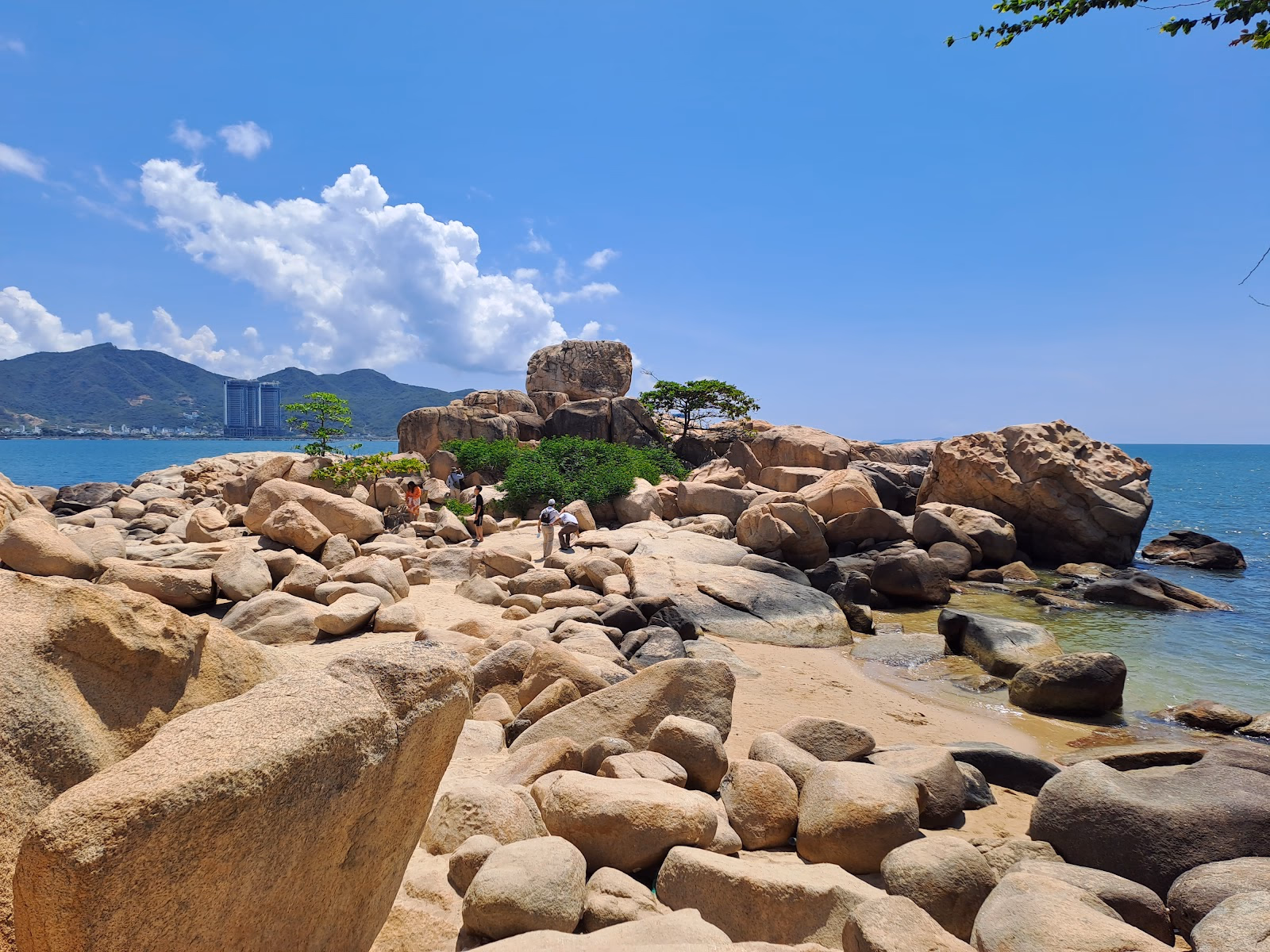 Explore the Rugged Beauty of Hon Chong Beaches