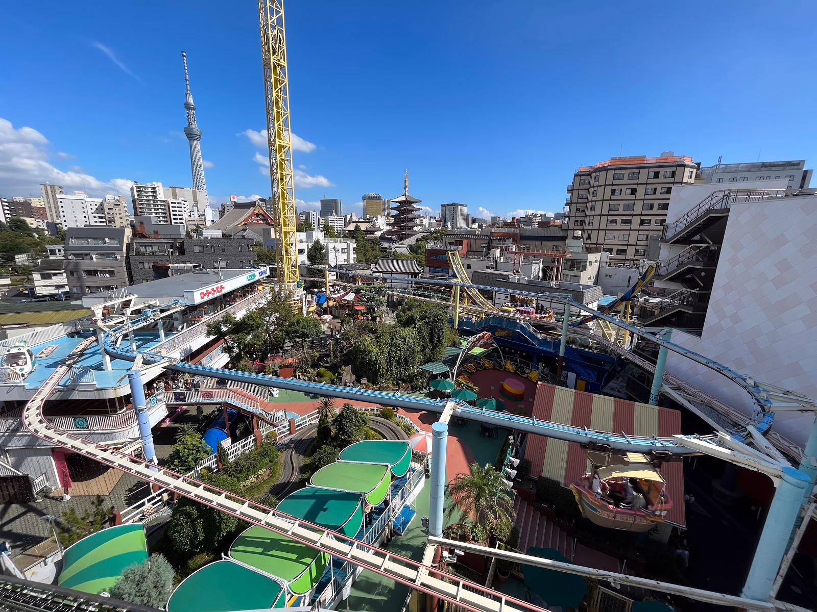Experience the Nostalgic Atmosphere of Hanayashiki Amusement Park