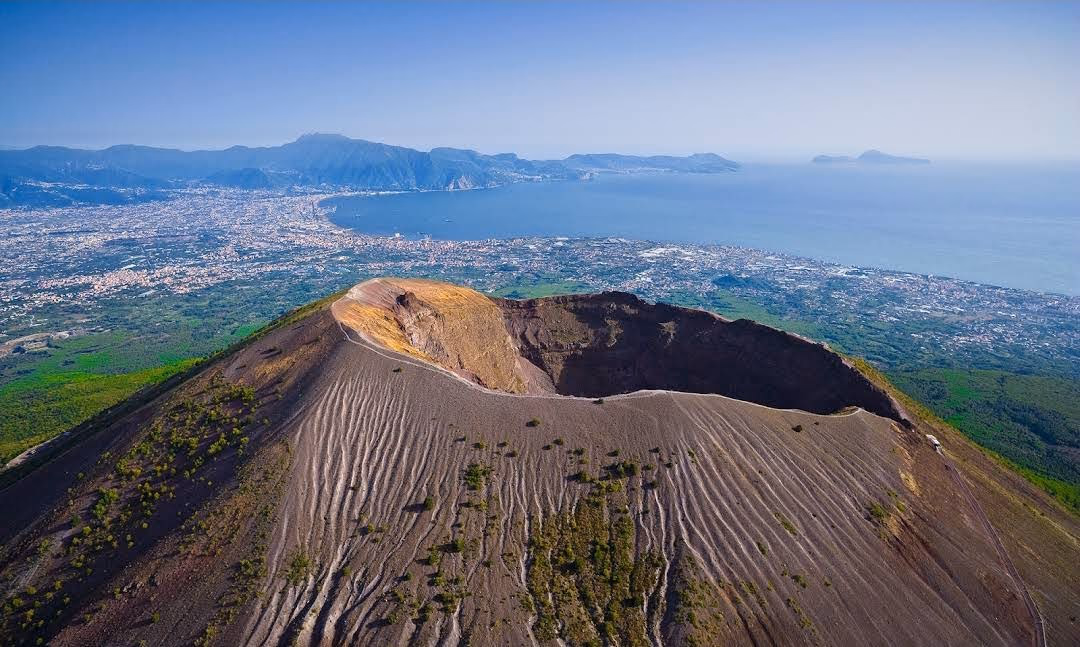 Climb Mount Vesuvius