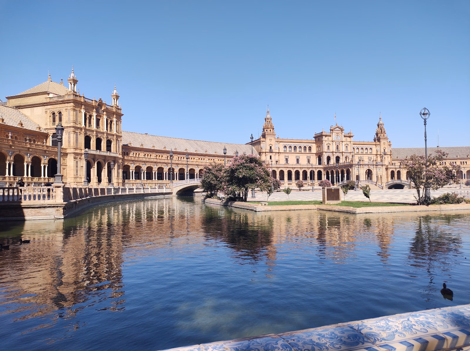 Admire the Splendor of Plaza de España