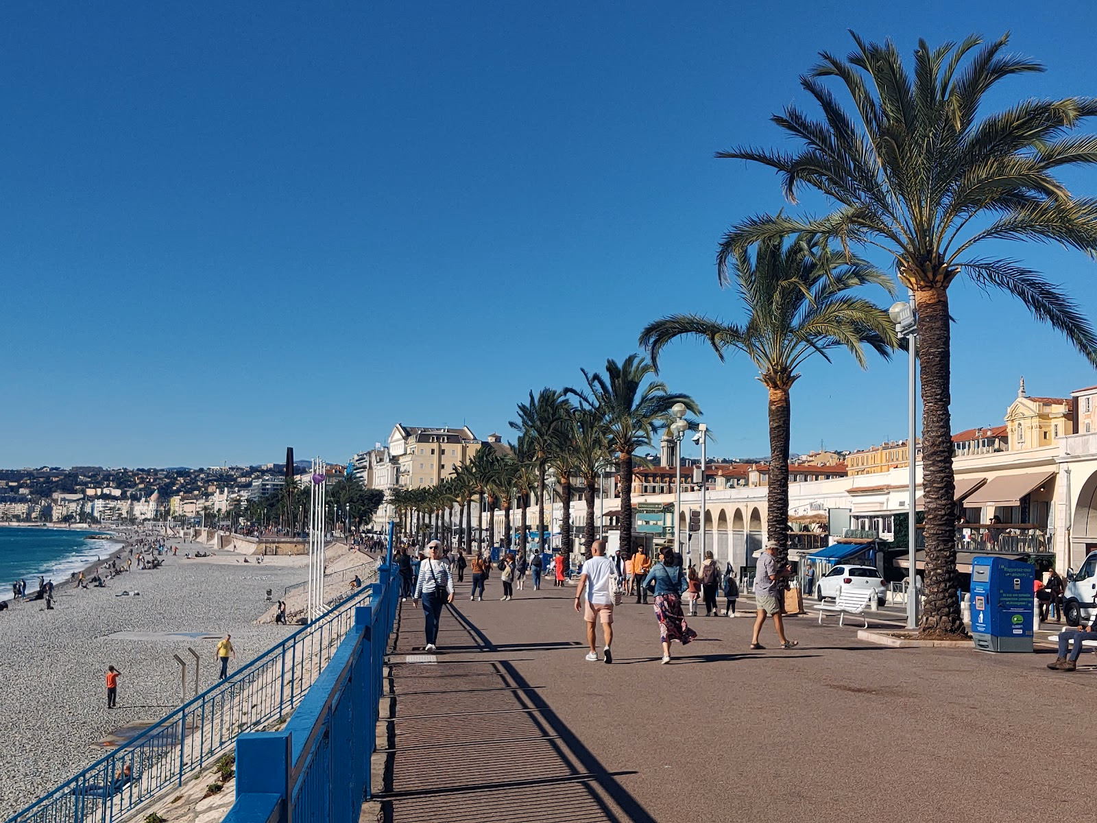 Stroll Along the Iconic Promenade des Anglais
