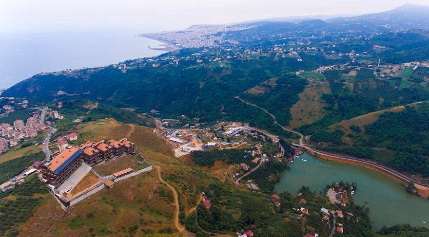 Relax by the Serene Sera Lake