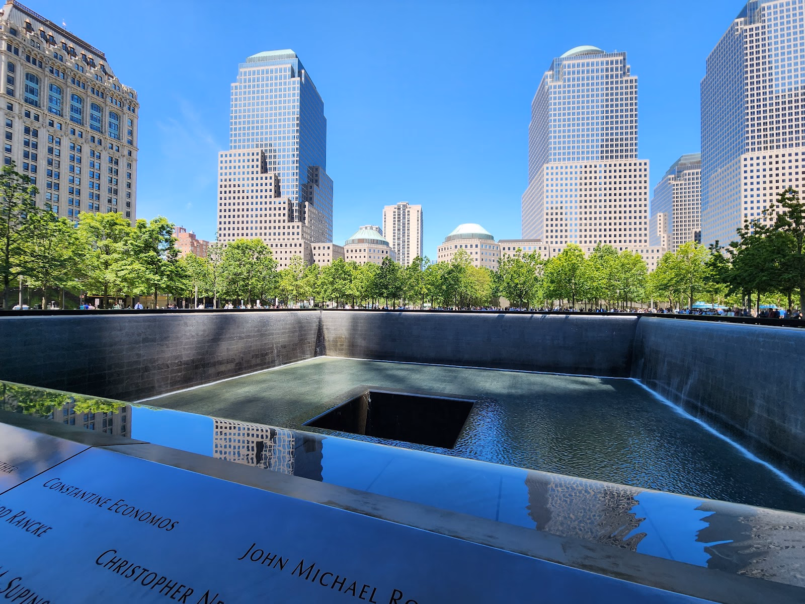 Pay Tribute at the 9/11 Memorial: A Powerful Reflection on History