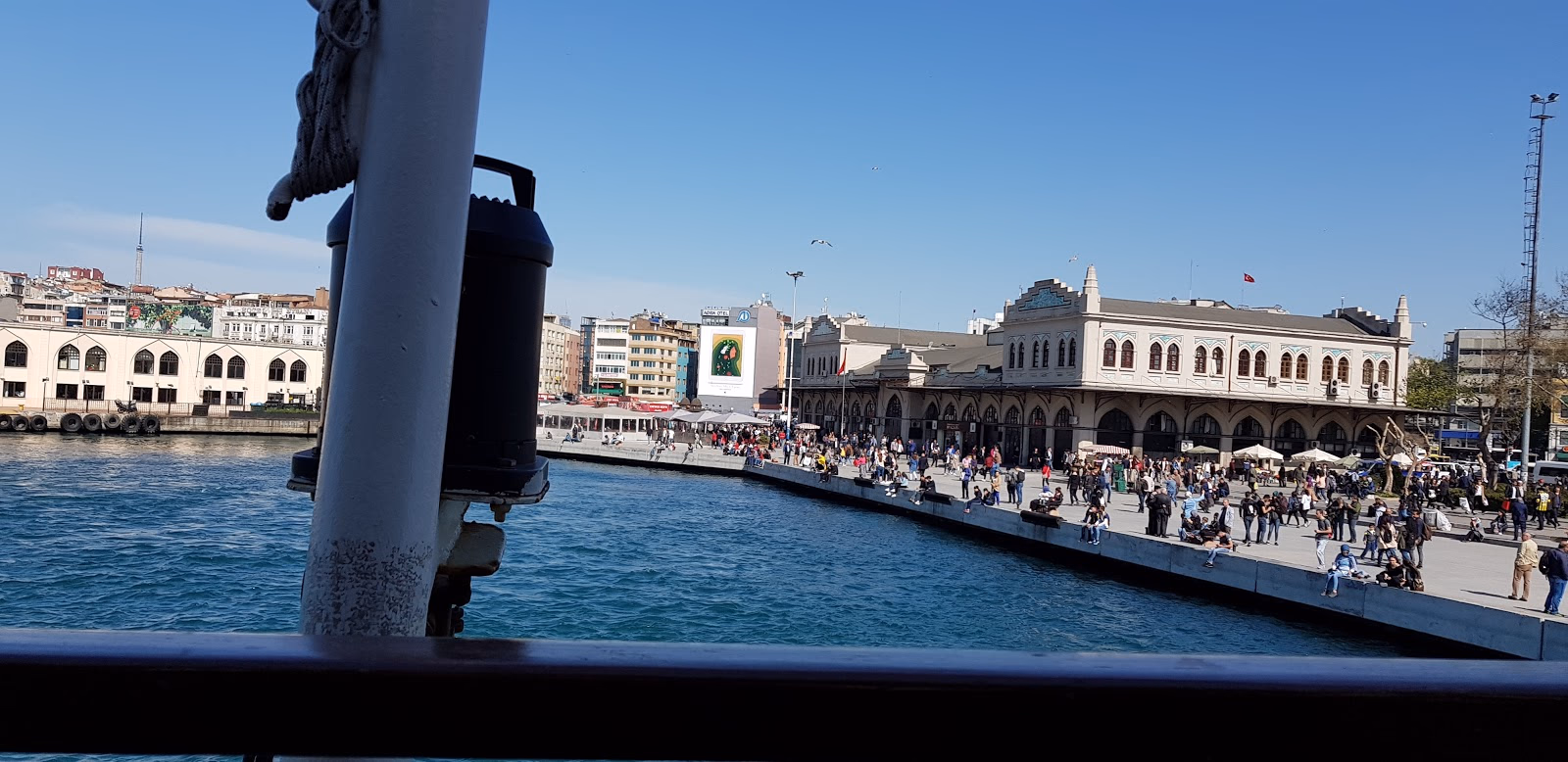 Visit the neighborhoods of Moda