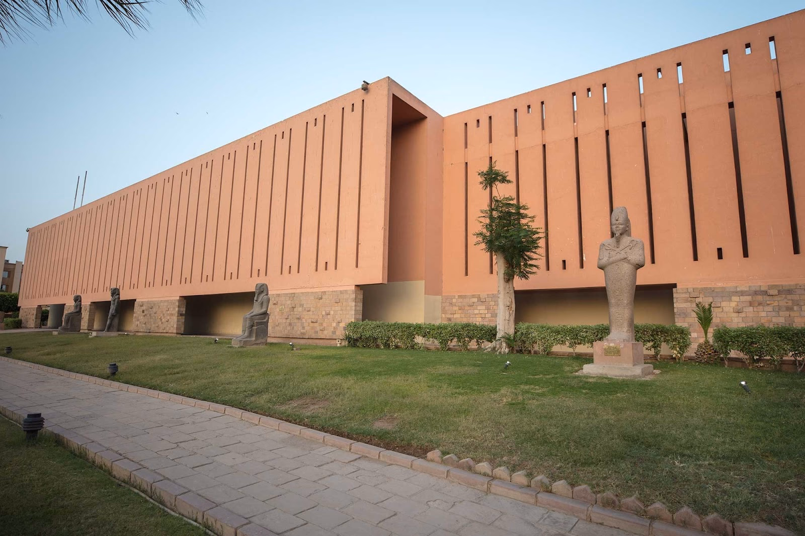 Discover the Treasures of the Luxor Museum