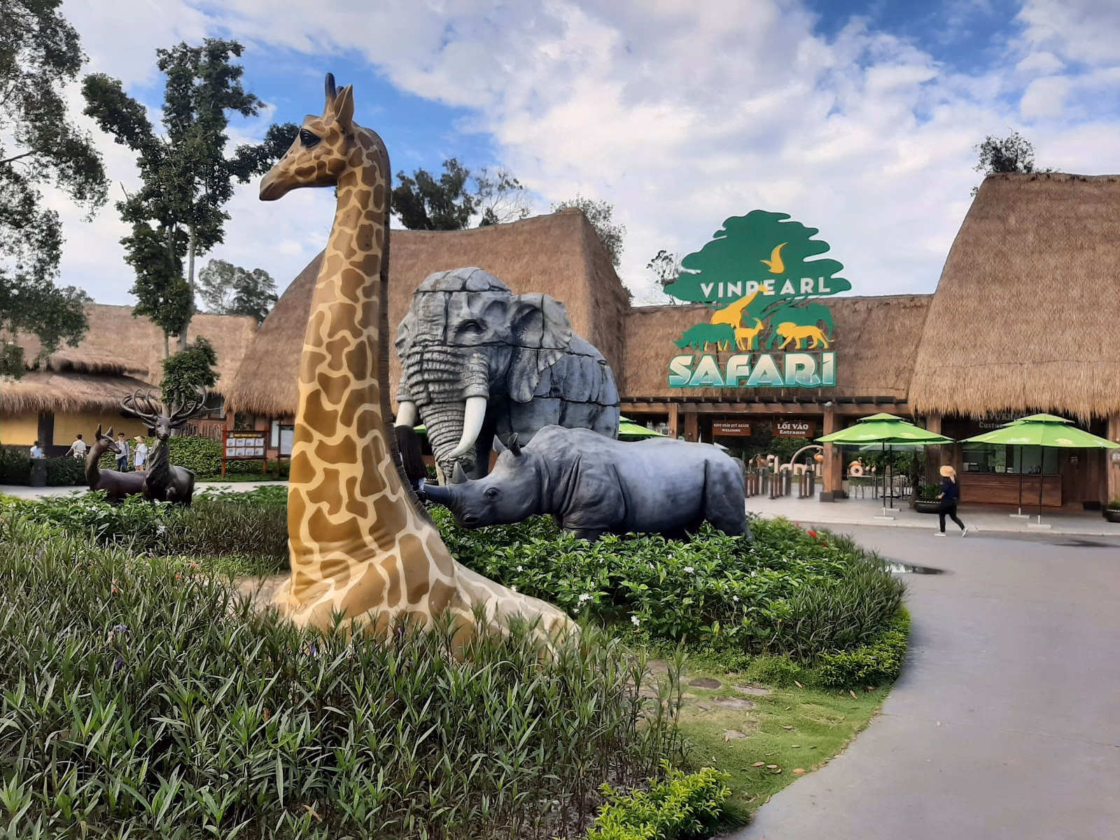 Encounter Tropical Animals at Vinpearl Safari Phú Quốc