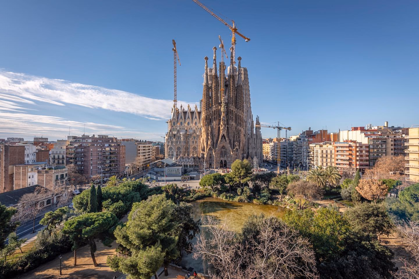 Explore Gaudí's Masterpiece: Sagrada Familia