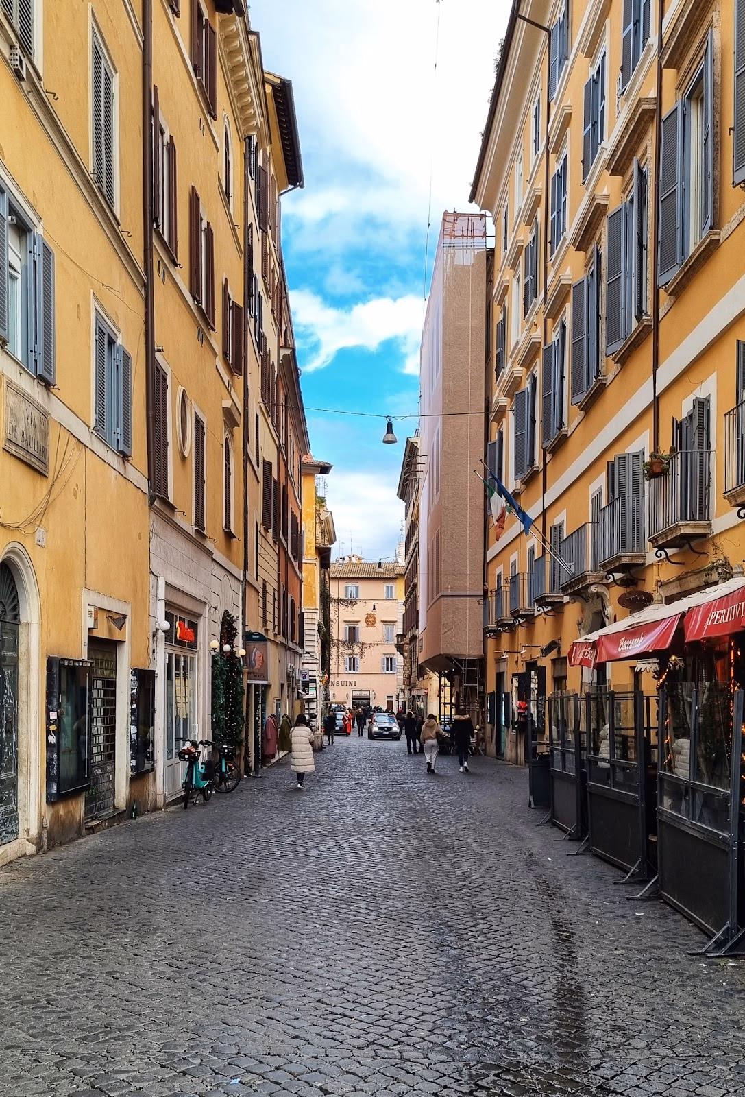 Taste the Flavors of Rome on a Food Tour