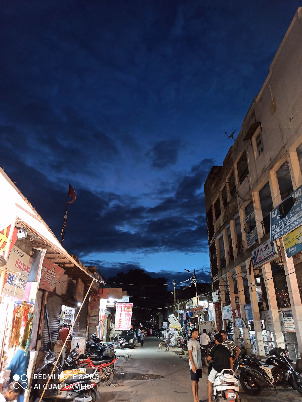 Get Lost in the Vibrant Colors of Sadar Bazaar