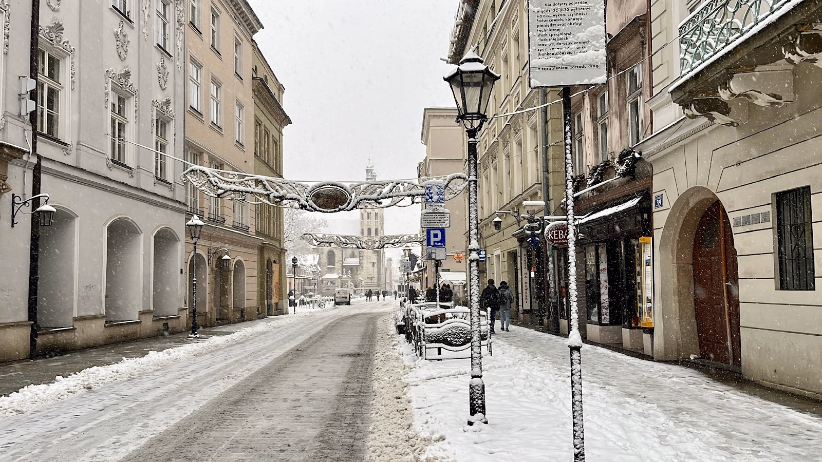 Embark on a Free Walking Tour: Unveiling Krakow's Secrets