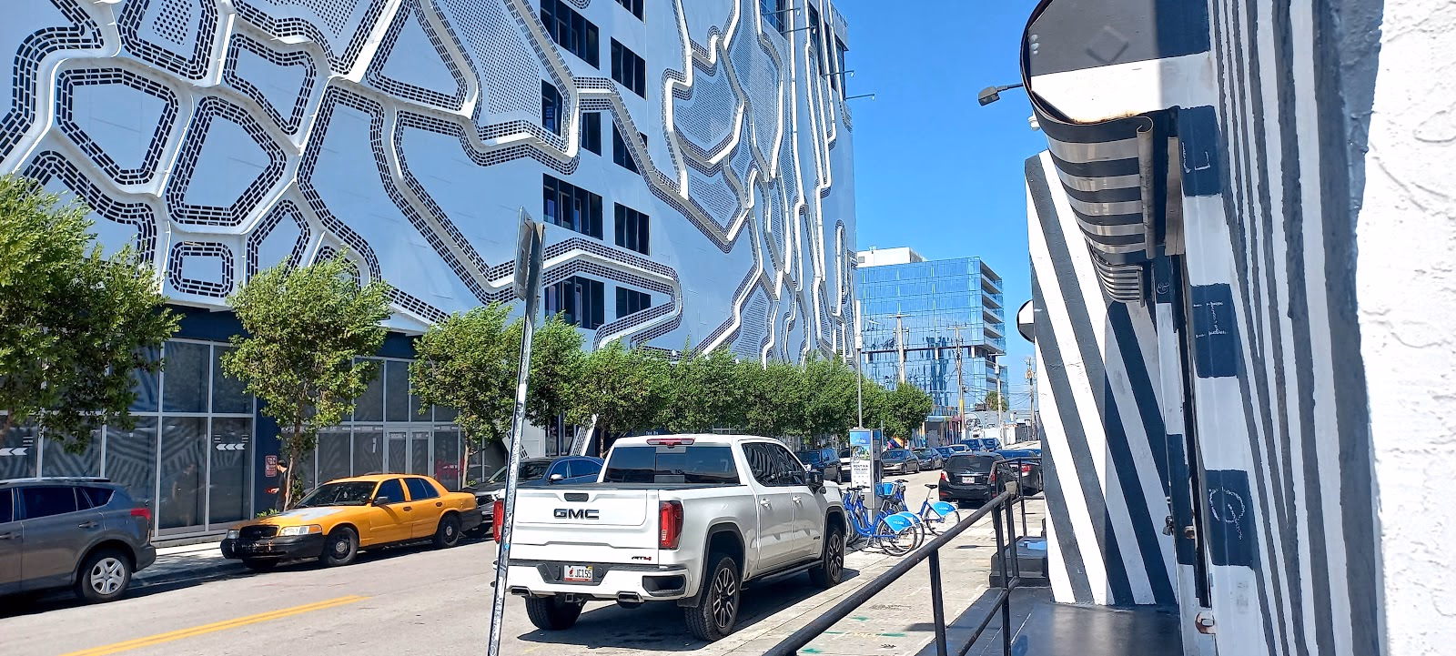 Get Lost in Wynwood's Artistic Wonderland