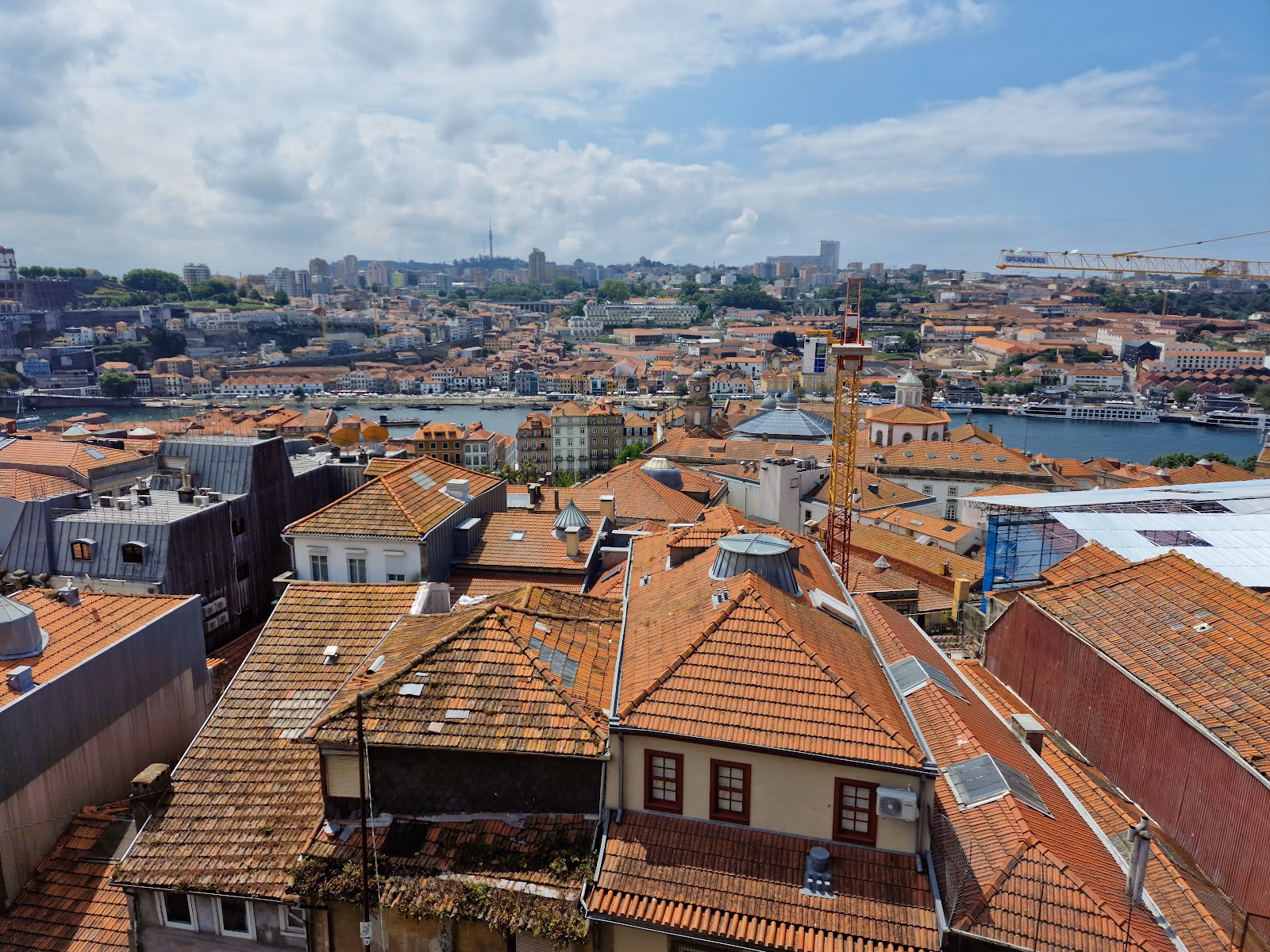 Enjoy Views from Miradouro da Vitória