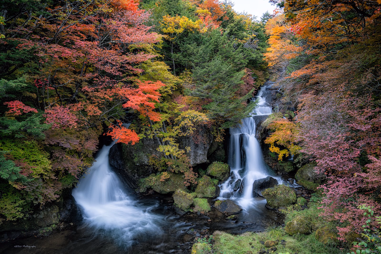 Discover Ryuzu Falls