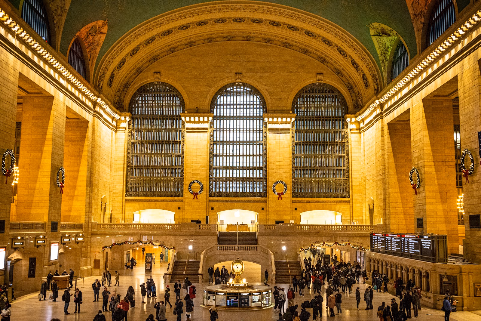 Marvel at the Architectural Beauty of Grand Central Terminal